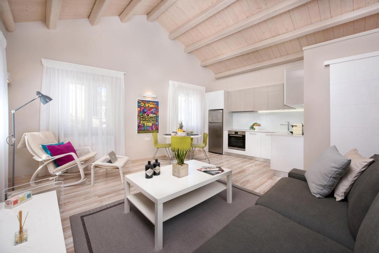 Volto Kokkini Apartment コルフ島 エクステリア 写真
